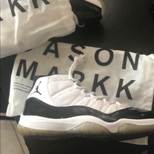 Air Jordan 11 Concord
